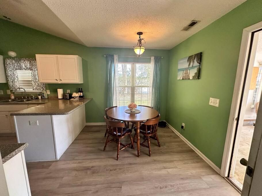 Villa Adorable 3Br/2Ba W/ Garage 2Min Walk Ecu Health Greenville Exterior foto