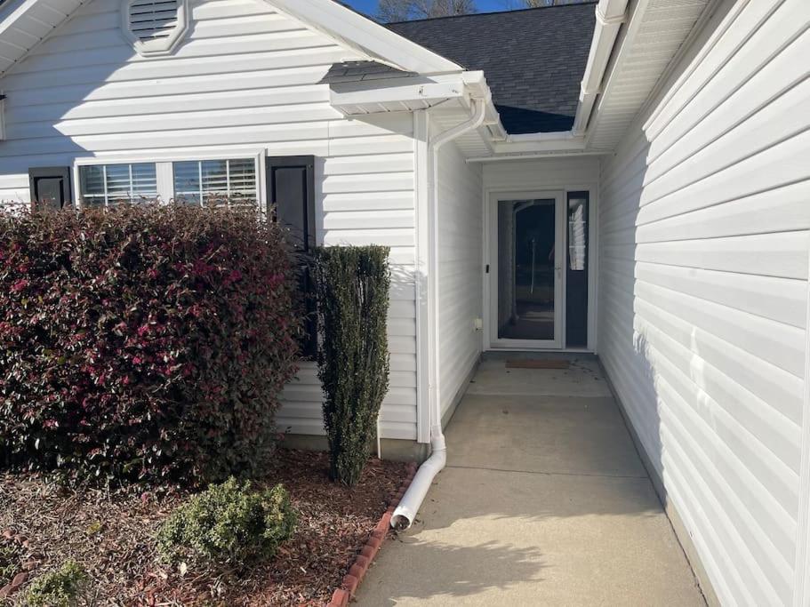 Villa Adorable 3Br/2Ba W/ Garage 2Min Walk Ecu Health Greenville Exterior foto